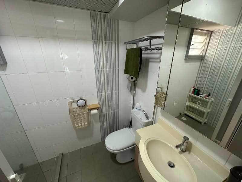 323C Sumang Walk, 323C Sumang Walk, 3 Bedrooms, 1,001 sqft, HDB Flat For Sale, by Jose Loh Zhenhao, 500242185 - Bathroom - PropertyGuru.com.sg