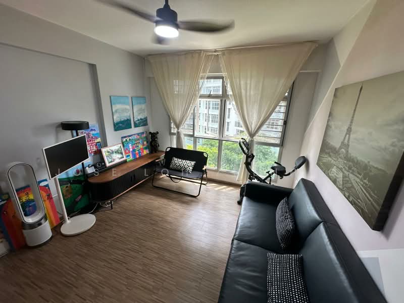 323C Sumang Walk, 323C Sumang Walk, 3 Bedrooms, 1,001 sqft, HDB Flat For Sale, by Jose Loh Zhenhao, 500242185 - Living Room - PropertyGuru.com.sg