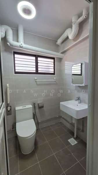 58 Geylang Bahru, 58 Geylang Bahru, 3 Bedrooms, 1,313 sqft, HDB Flat For Sale, by Dean Howard Wong, 500242191 - Bathroom - PropertyGuru.com.sg
