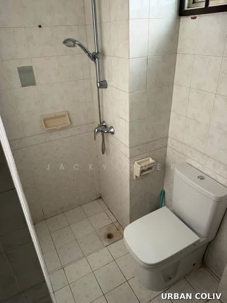 The Baycourt, 461A Upper East Coast Road, Room Rental, 130 sqft, Condominium For Rent, by Jacky Quek, 500242201 - Bathroom - PropertyGuru.com.sg