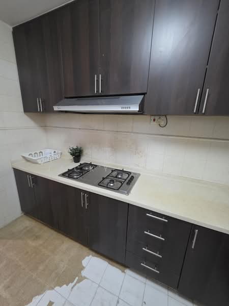 The Baycourt, 461A Upper East Coast Road, Room Rental, 130 sqft, Condominium For Rent, by Jacky Quek, 500242201 - Kitchen - PropertyGuru.com.sg