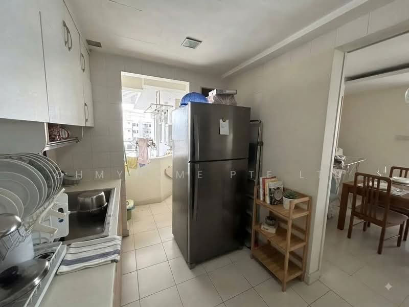 Nuovo, 25 Ang Mo Kio Avenue 9, 3 Bedrooms, 1,422 sqft, Condominium For Sale, by BEN CHEE, 500242211 - Kitchen - PropertyGuru.com.sg