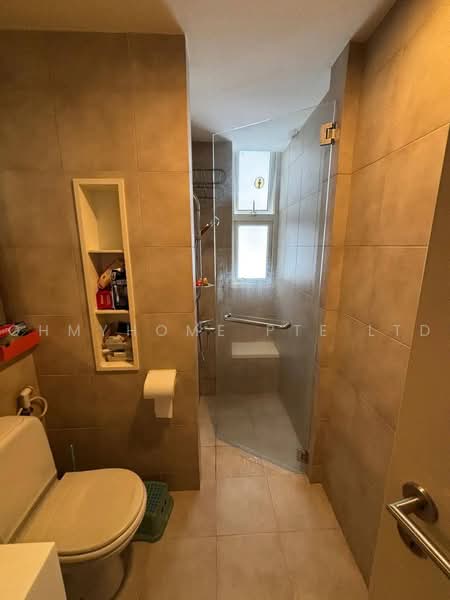 Nuovo, 25 Ang Mo Kio Avenue 9, 3 Bedrooms, 1,422 sqft, Condominium For Sale, by BEN CHEE, 500242211 - Bathroom - PropertyGuru.com.sg