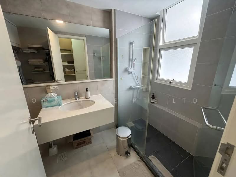 Nuovo, 25 Ang Mo Kio Avenue 9, 3 Bedrooms, 1,422 sqft, Condominium For Sale, by BEN CHEE, 500242211 - Bathroom - PropertyGuru.com.sg