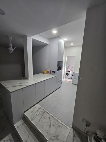 UNI Building, 224 Telok Kurau Road, Room Rental, 150 sqft, Apartment For Rent, by Jacky Quek, 500242215 - Kitchen - PropertyGuru.com.sg