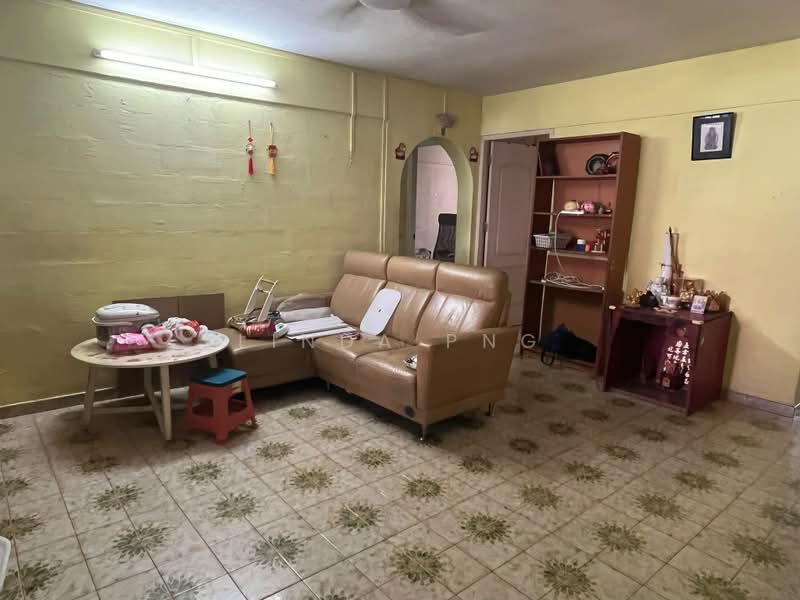 609 Clementi West Street 1, 609 Clementi West Street 1, 3 Bedrooms, 990 sqft, HDB Flat For Sale, by Linda Png, 500242217 - Living Room - PropertyGuru.com.sg