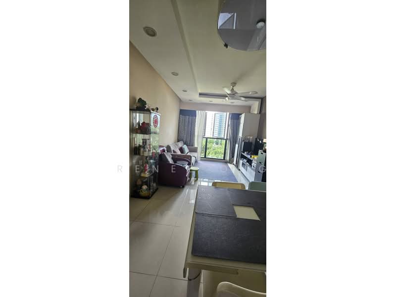 Prive, 37 Punggol Field, 2 Bedrooms, 829 sqft, Condominium For Sale, by Renee Ong, 500242220 - Living Room - PropertyGuru.com.sg