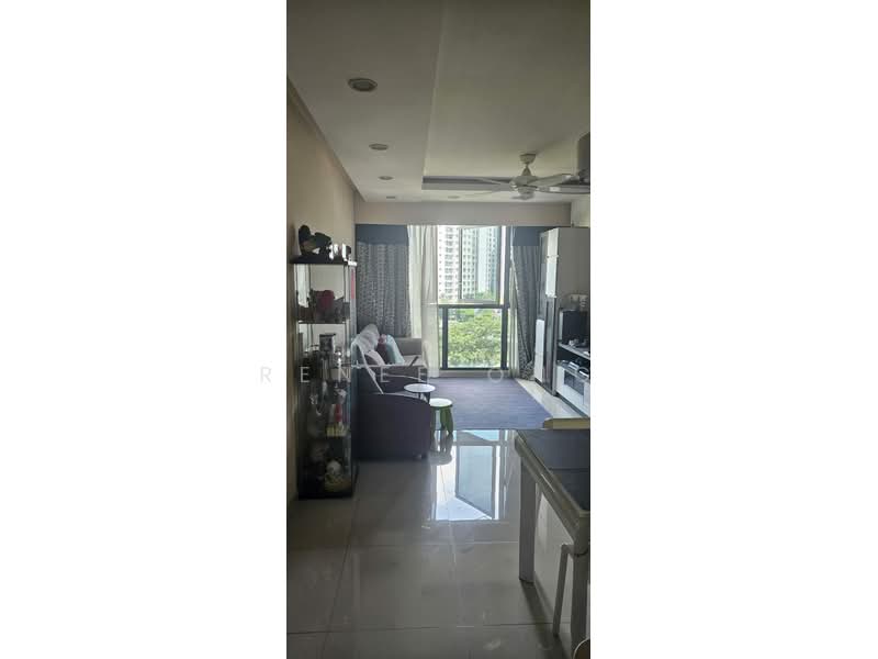 Prive, 37 Punggol Field, Hougang / Punggol / Sengkang, 2 Bedrooms, 829 sqft, Condominium For Sale, by Renee Ong, 500242220 - Living Room - PropertyGuru.com.sg