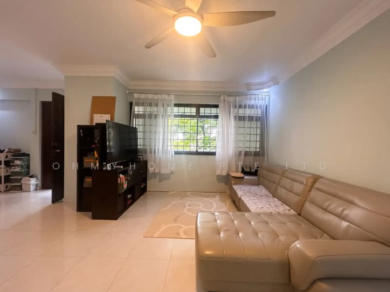 519 Jelapang Road, 519 Jelapang Road, Dairy Farm / Bukit Panjang / Choa Chu Kang, 3 Bedrooms, 1,098 sqft, HDB Flat For Sale, by KEE PENG HAR, 500242222 - Living Room - PropertyGuru.com.sg