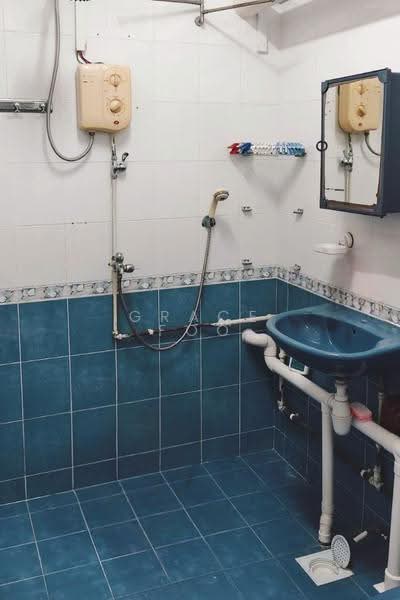 262 Tampines Street 21, 262 Tampines Street 21, 2 Bedrooms, 700 sqft, HDB Flat For Rent, by Grace Foo, 500242225 - PropertyGuru.com.sg