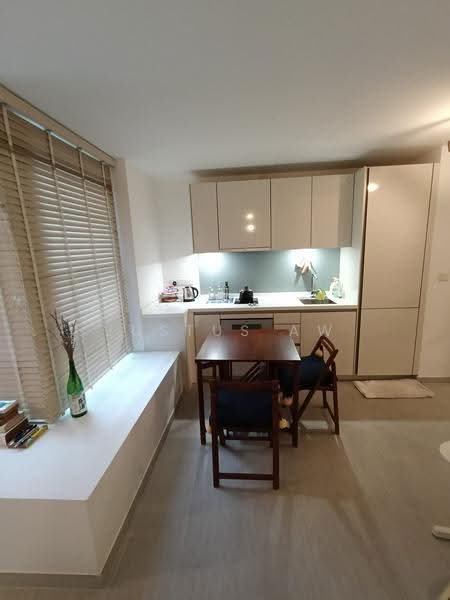 V on Shenton, 5 Shenton Way, 2 Bedrooms, 780 sqft, Condominium For Rent, by Justus Aw, 500242230 - Kitchen - PropertyGuru.com.sg