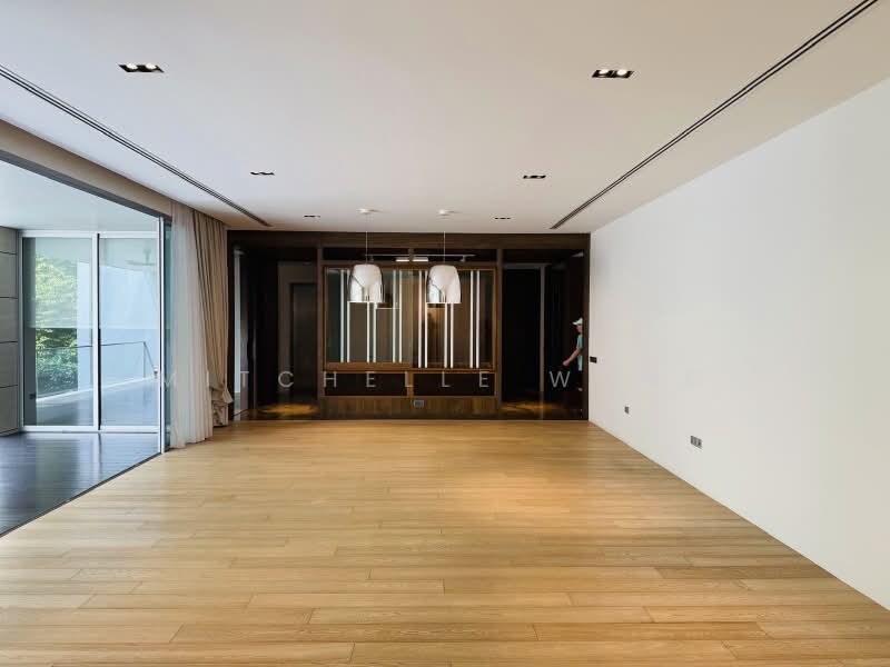 Nassim Park Residences, 17 Nassim Road, 4 Bedrooms, 3,466 sqft, Condominium For Sale, by Mitchelle Wong, 500242234 - Living Room - PropertyGuru.com.sg