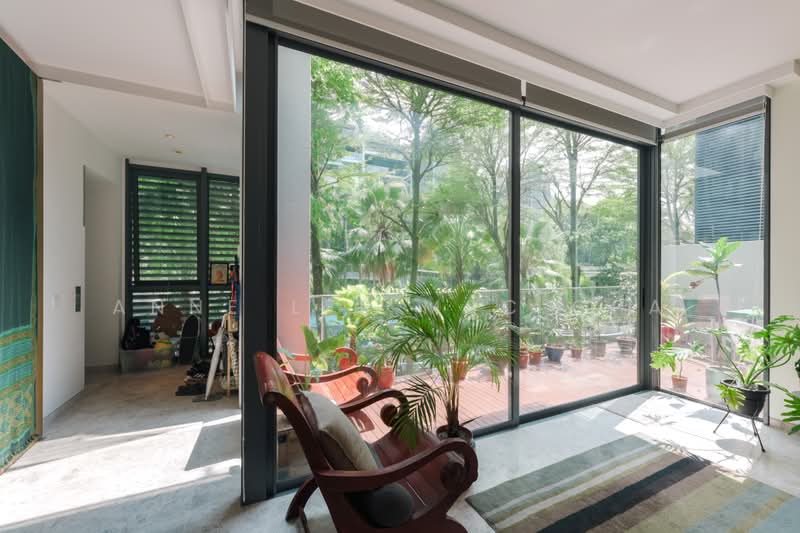 Duchess Residences, 110 Duchess Avenue, 3 Bedrooms, 1,604 sqft, Condominium For Sale, by Anne Lee MSc CPA, 500242237 - Balcony - PropertyGuru.com.sg