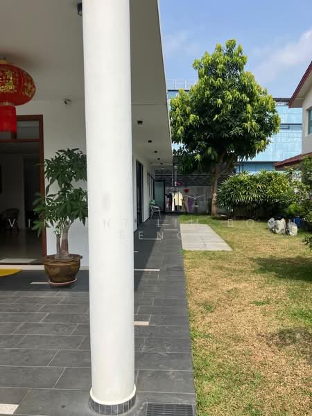 Jalan Pernama, , 5 Bedrooms, 3,250 sqft, Semi-Detached House For Sale, by Vincent Lim Boon Seng, 500242238 - Exterior - PropertyGuru.com.sg