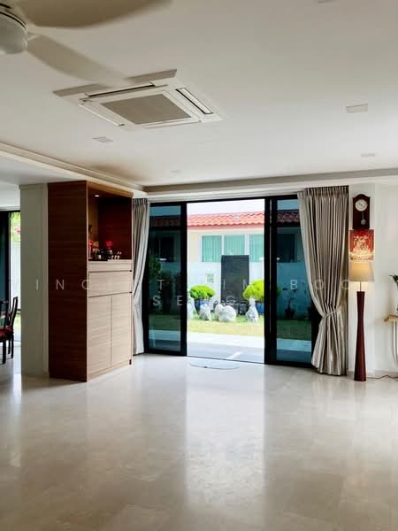 Jalan Pernama, , 5 Bedrooms, 3,250 sqft, Semi-Detached House For Sale, by Vincent Lim Boon Seng, 500242238 - Living Room - PropertyGuru.com.sg