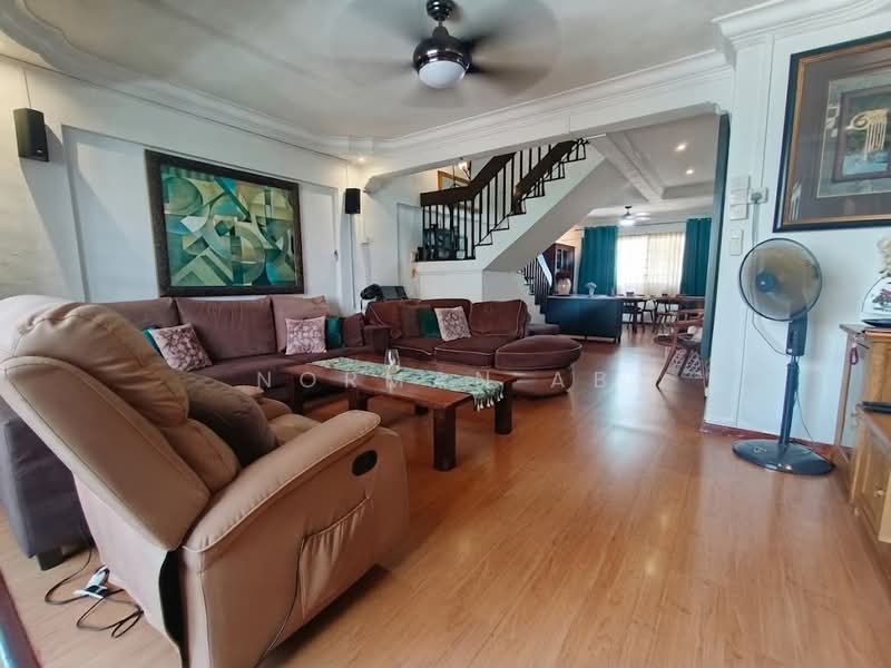 549 Jurong West Street 42, 549 Jurong West Street 42, Boon Lay / Jurong / Tuas, 4 Bedrooms, 1,593 sqft, HDB Flat For Sale, by Norman AB, 500242241 - Living Room - PropertyGuru.com.sg