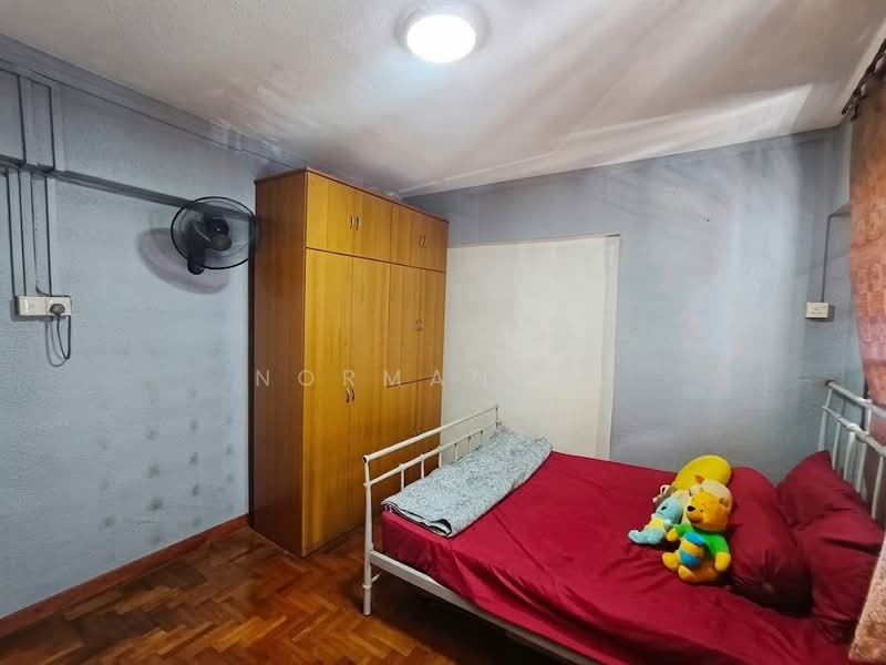 549 Jurong West Street 42, 549 Jurong West Street 42, Boon Lay / Jurong / Tuas, 4 Bedrooms, 1,593 sqft, HDB Flat For Sale, by Norman AB, 500242241 - Bedroom - PropertyGuru.com.sg