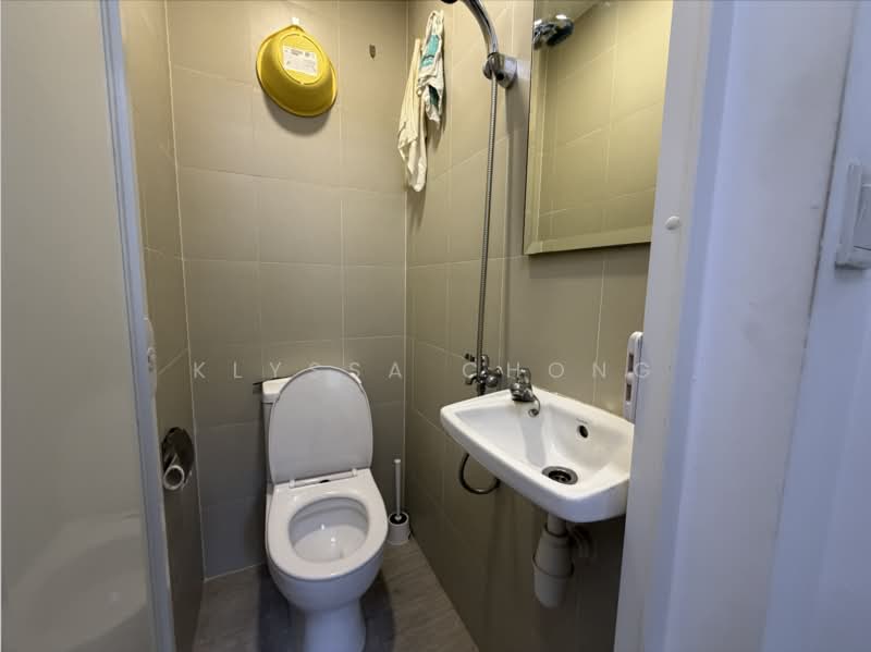 Rivercove Residences EC, 30 Anchorvale Ln, 3 Bedrooms, 958 sqft, Condominium For Sale, by Klyssa Chong, 500242243 - Bathroom - PropertyGuru.com.sg