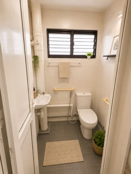146 Woodlands Street 13, 146 Woodlands Street 13, 3 Bedrooms, 1,001 sqft, HDB Flat For Sale, by Aszri ., 500242248 - Bathroom - PropertyGuru.com.sg