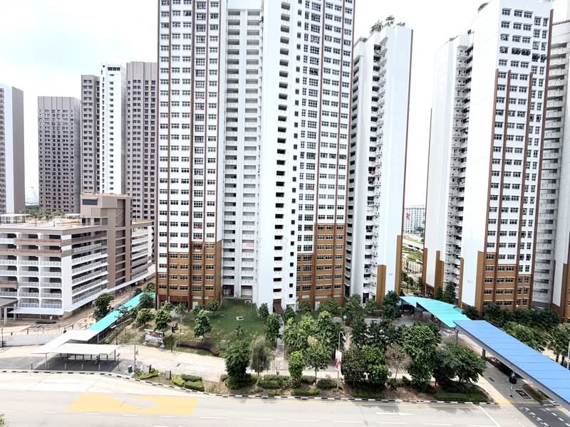 146 Woodlands Street 13, 146 Woodlands Street 13, 3 Bedrooms, 1,001 sqft, HDB Flat For Sale, by Aszri ., 500242248 - View from Living & Common Bedroom - PropertyGuru.com.sg