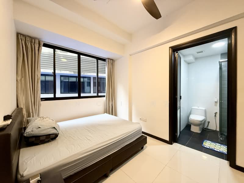 Viva Vista, 3 South Buona Vista Road, 1 Bedroom, 366 sqft, Apartment For Sale, by Ken Chiu 周吉烽, 500242251 - Bedroom - PropertyGuru.com.sg