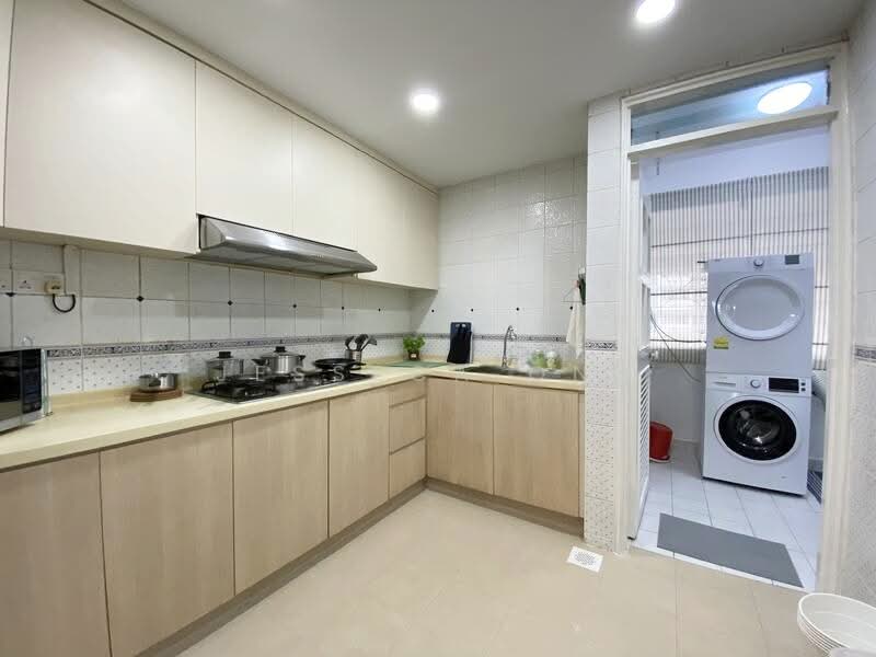 Orchid Park Condominium, 93 Yishun Street 81, 3 Bedrooms, 1,249 sqft, Condominium For Sale, by Jesseca Ong, 500242254 - Kitchen - PropertyGuru.com.sg