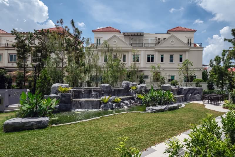 Belgravia Ace, 379 Belgravia Drive, 5 Bedrooms, 4,058 sqft, Semi-Detached House For Sale, by Kelly Neo, 500242267 - PropertyGuru.com.sg