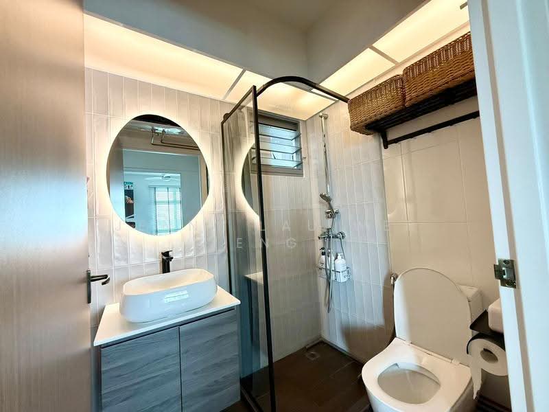 31 Margaret Drive, 31 Margaret Drive, Alexandra / Commonwealth, 2 Bedrooms, 667 sqft, HDB Flat For Sale, by Jenny Lau Wee Eng, 500242268 - Common Bathroom - PropertyGuru.com.sg