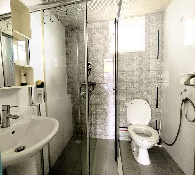 662B Edgedale Plains, 662B Edgedale Plains, Room Rental, 125 sqft, HDB Flat For Rent, by Kay HO 何杰彬, 500242274 - Bathroom - PropertyGuru.com.sg
