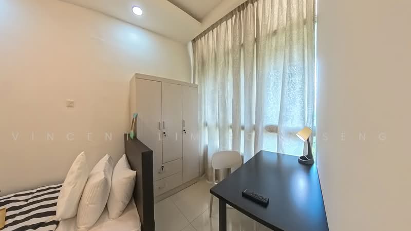 Ridgewood Condominium, 15 Mount Sinai Rise, Room Rental, 100 sqft, Condominium For Rent, by Vincent Lim Boon Seng, 500242275 - SPR 1 - PropertyGuru.com.sg