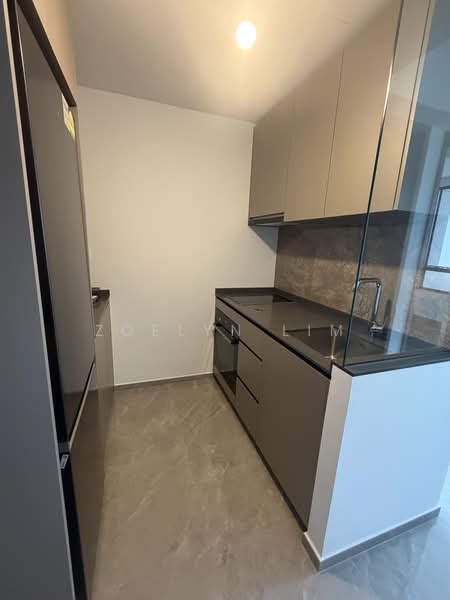 Norwood Grand, , 2 Bedrooms, 624 sqft, Condominium For Rent, by Zoelyn Lim, 500242276 - Kitchen - PropertyGuru.com.sg