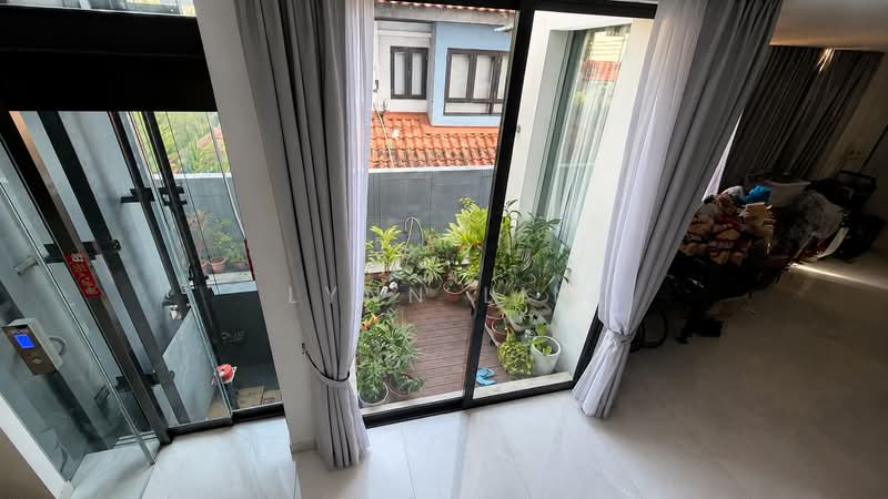 Mount Sinai/ Holland Grove, Mount Sinai/ Holland Grove, 5 Bedrooms, 7,500 sqft, Semi-Detached House For Sale, by Lynn Lim, 500242278 - PropertyGuru.com.sg