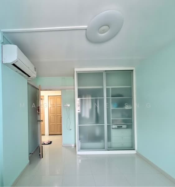 781 Yishun Ring Road, 781 Yishun Ring Road, 3 Bedrooms, 1,130 sqft, HDB Flat For Rent, by Magdeline Sng, 500242279 - Common Bedroom 1 (digitally decluttered) - PropertyGuru.com.sg