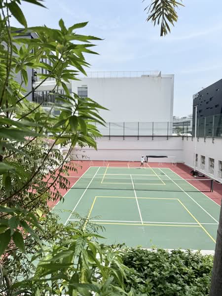 Burlington Square, 175 Bencoolen Street, 2 Bedrooms, 840 sqft, Apartment For Sale, by VIVIAN Chan, 500242290 - PropertyGuru.com.sg