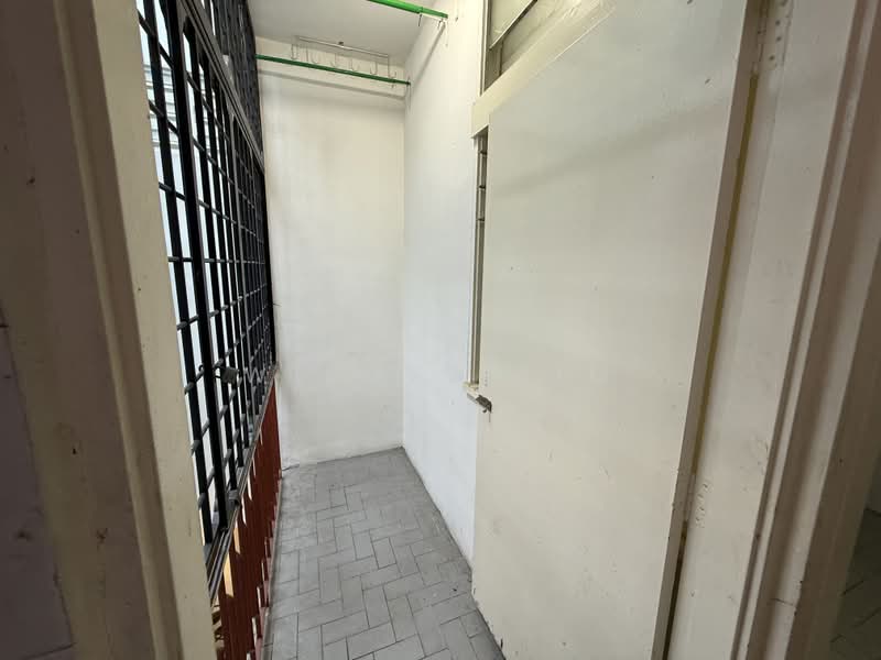 37A Truro Road, , 3 Bedrooms, 1,140 sqft, Apartment For Rent, by Wilmer Lim, 500242291 - Interior - PropertyGuru.com.sg