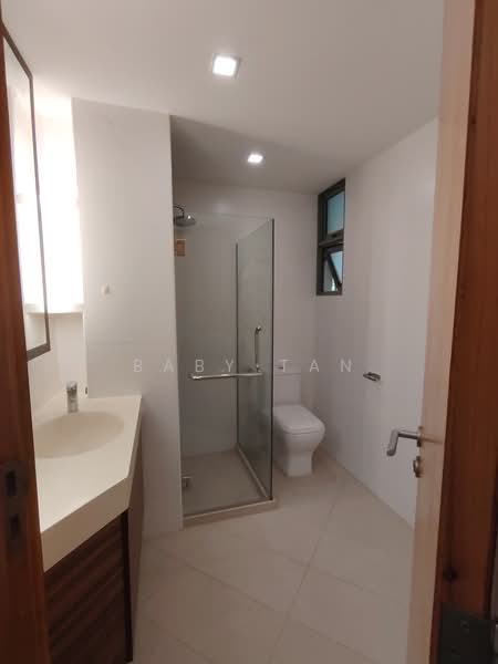Adam Park Condominium, 27 Adam Road, 2 Bedrooms, 1,175 sqft, Condominium For Rent, by Baby Tan, 500242293 - COMMON BATHROOM - PropertyGuru.com.sg