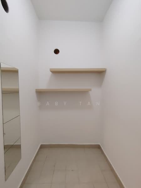 Adam Park Condominium, 27 Adam Road, 2 Bedrooms, 1,175 sqft, Condominium For Rent, by Baby Tan, 500242293 - MAID/STORE ROOM - PropertyGuru.com.sg