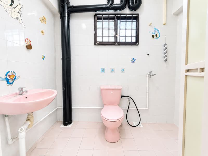 546 Serangoon North Avenue 3, 546 Serangoon North Avenue 3, 3 Bedrooms, 1,076 sqft, HDB Flat For Sale, by Fadzlin MNoor, 500242295 - Bathroom - PropertyGuru.com.sg