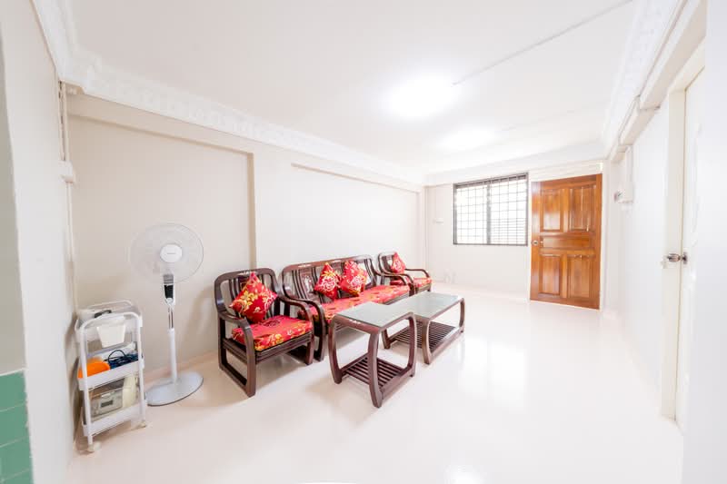 21 Chai Chee Road, 21 Chai Chee Road, 3 Bedrooms, 700 sqft, HDB Flat For Sale, by Kai Mun, 500242322 - Living Room - PropertyGuru.com.sg