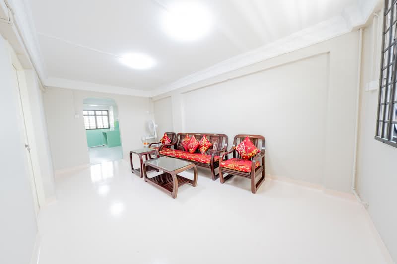 21 Chai Chee Road, 21 Chai Chee Road, 3 Bedrooms, 700 sqft, HDB Flat For Sale, by Kai Mun, 500242322 - Living Room - PropertyGuru.com.sg