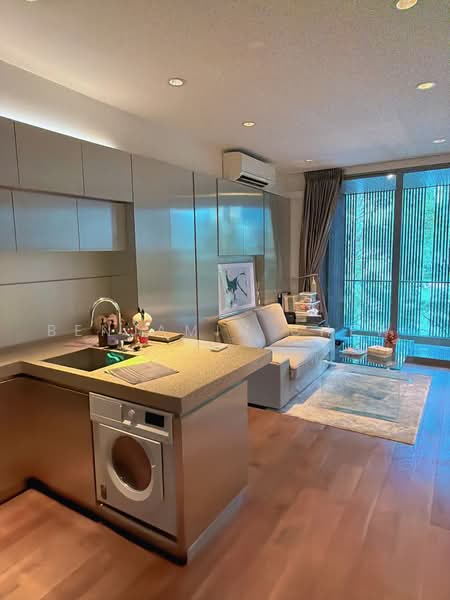 Killiney 118, 118 Killiney Road, 1 Bedroom, 570 sqft, Condominium For Rent, by Benjamin Chew, 500242329 - Living Room - PropertyGuru.com.sg