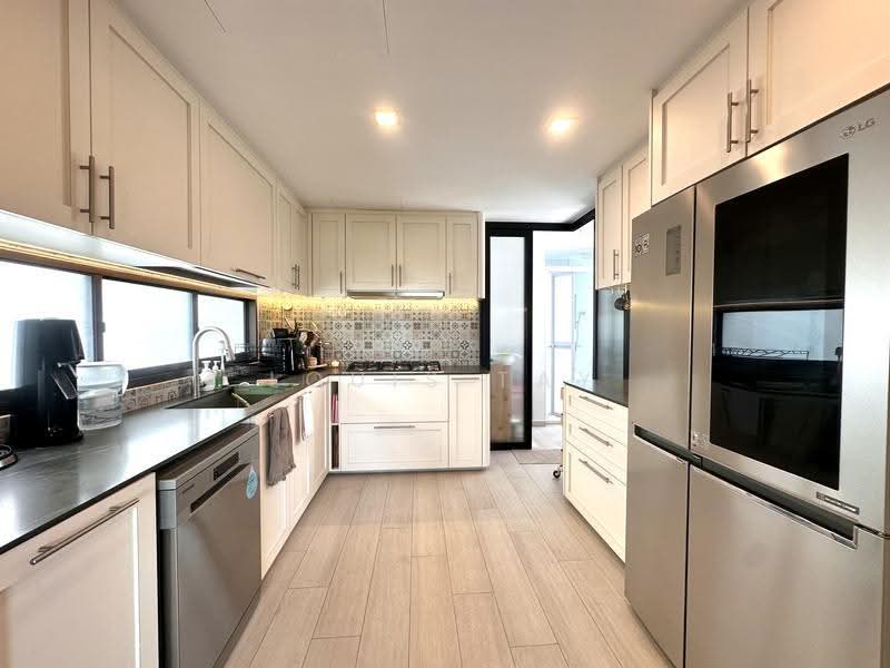 Varsity Park Condominium, 22 West Coast Road, 3 Bedrooms, 2,271 sqft, Condominium For Sale, by Louis Tay, 500242331 - PropertyGuru.com.sg