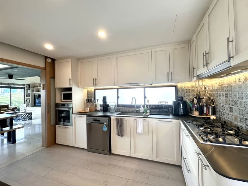 Varsity Park Condominium, 22 West Coast Road, 3 Bedrooms, 2,271 sqft, Condominium For Sale, by Louis Tay, 500242331 - PropertyGuru.com.sg