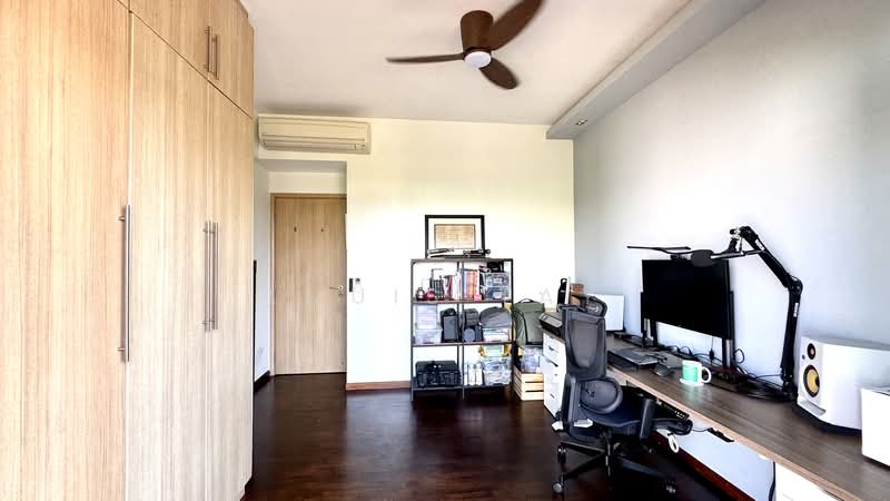 Varsity Park Condominium, 22 West Coast Road, 3 Bedrooms, 2,271 sqft, Condominium For Sale, by Louis Tay, 500242331 - PropertyGuru.com.sg
