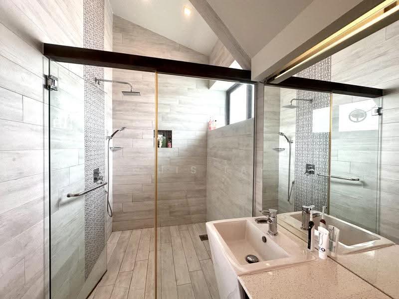 Varsity Park Condominium, 22 West Coast Road, 3 Bedrooms, 2,271 sqft, Condominium For Sale, by Louis Tay, 500242331 - PropertyGuru.com.sg