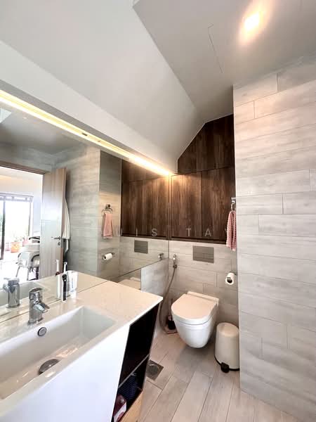 Varsity Park Condominium, 22 West Coast Road, 3 Bedrooms, 2,271 sqft, Condominium For Sale, by Louis Tay, 500242331 - PropertyGuru.com.sg
