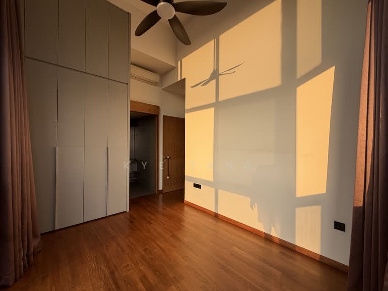Kandis Residence, 2 Kandis Link, 4 Bedrooms, 1,034 sqft, Condominium For Sale, by Kye Tang, 500242339 - Master Bedroom - PropertyGuru.com.sg