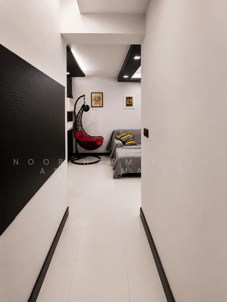 463C Sembawang Drive, 463C Sembawang Drive, 3 Bedrooms, 999 sqft, HDB Flat For Sale, by Noor Hermie Bin Abdul Malek, 500242341 - Corridor - PropertyGuru.com.sg