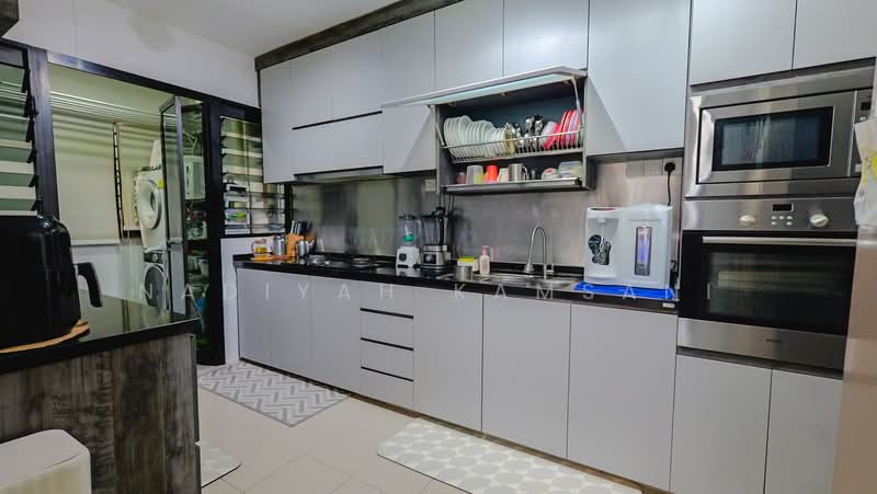 547A Segar Road, 547A Segar Road, Dairy Farm / Bukit Panjang / Choa Chu Kang, 3 Bedrooms, 1,206 sqft, HDB Flat For Sale, by Nadiyah Kamsani, 500242344 - Kitchen - PropertyGuru.com.sg