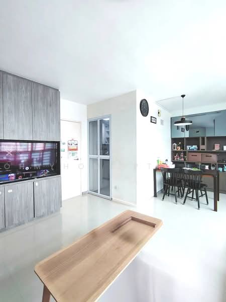 2A Upper Boon Keng Road, 2A Upper Boon Keng Road, 3 Bedrooms, 914 sqft, HDB Flat For Sale, by NOEL PHOON, 500242348 - Living Room - PropertyGuru.com.sg